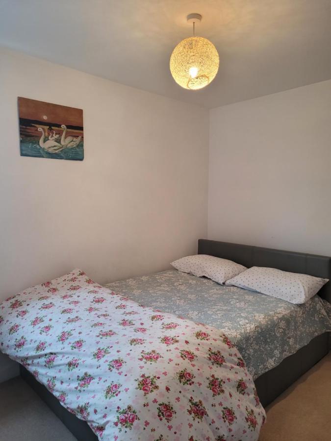 Room Near Heathrow Airport Ґіллінґдон Екстер'єр фото
